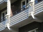 Balkon, voor de renovatie.
<br/>
Gert-Jan Lobbes, 2015